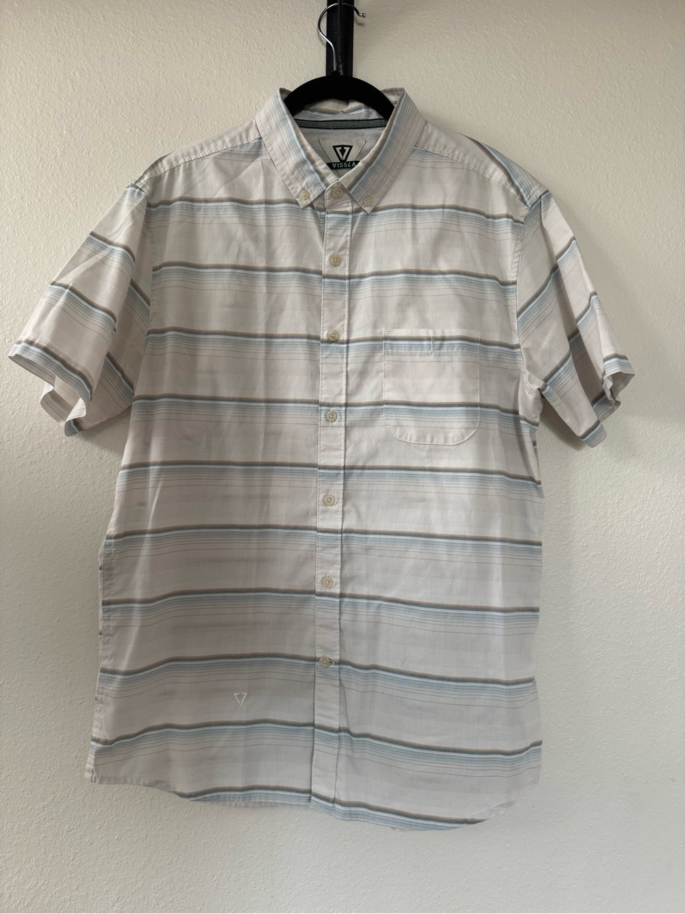 VISSLA White Short-Sleeve Button-Up Shirt with Light Blue Stripes